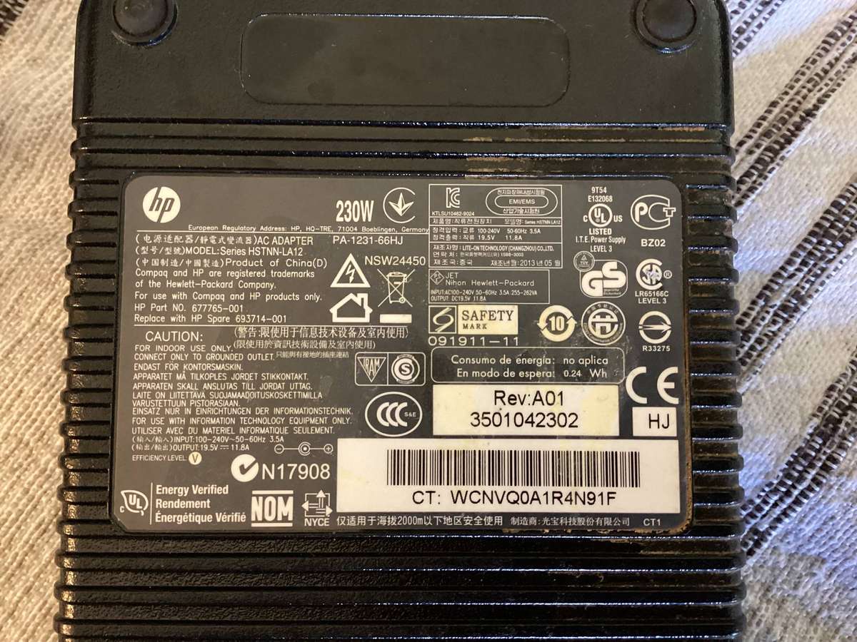 Hp original 230 watt 19.5V  11.8 A  laptop charger
