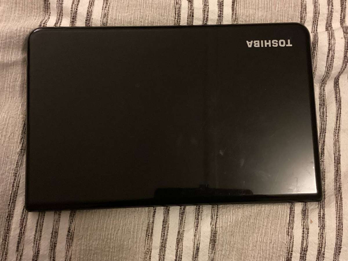 Toshiba laptop for spares c50 A0389