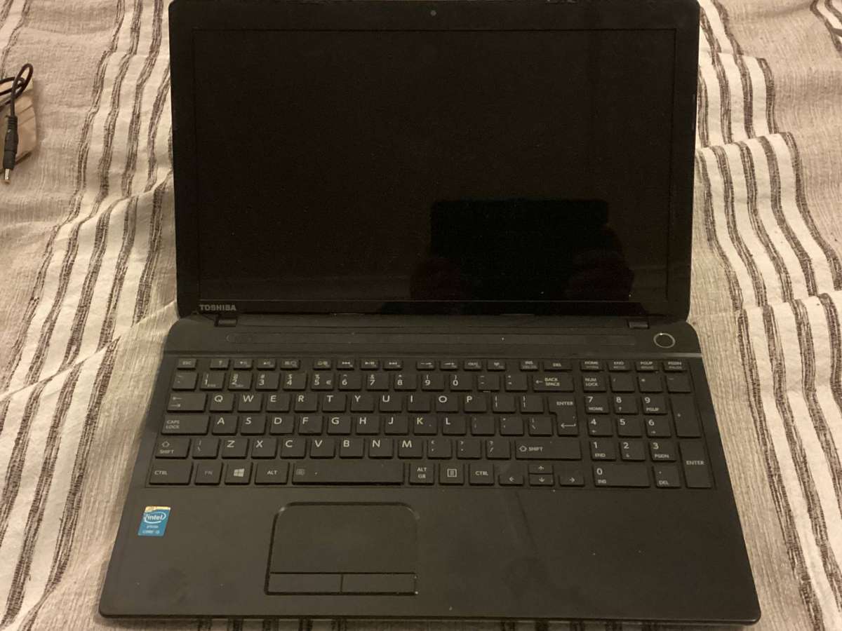 Toshiba laptop for spares c50 A0389