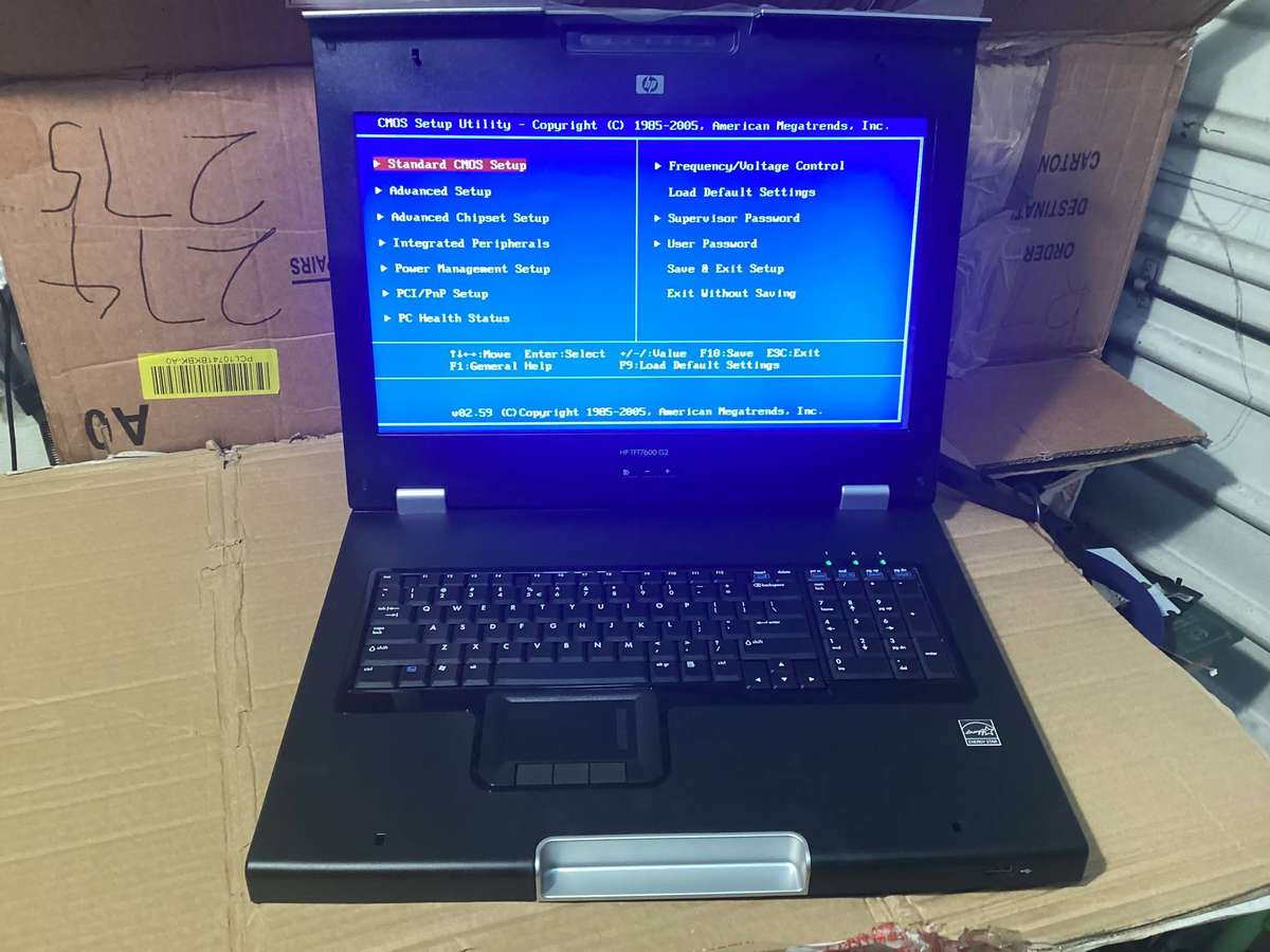 Hp rack Mount monitor and keyboard