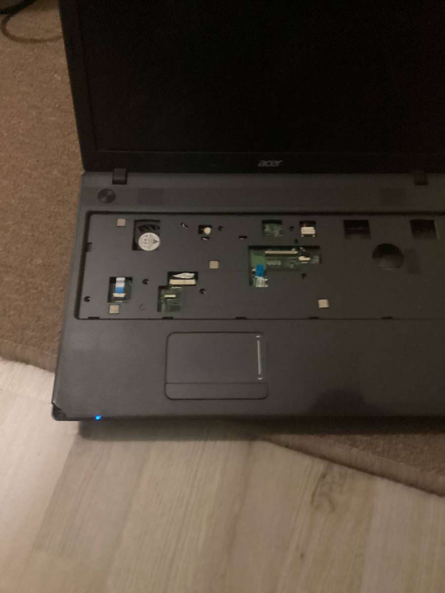 Acer travelmate 5744 for spares/repair