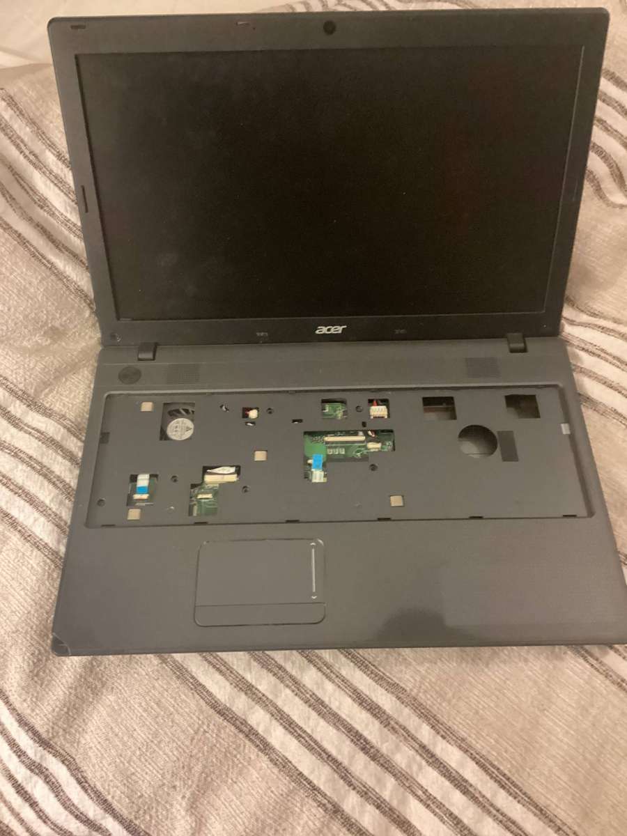 Acer travelmate 5744 for spares/repair