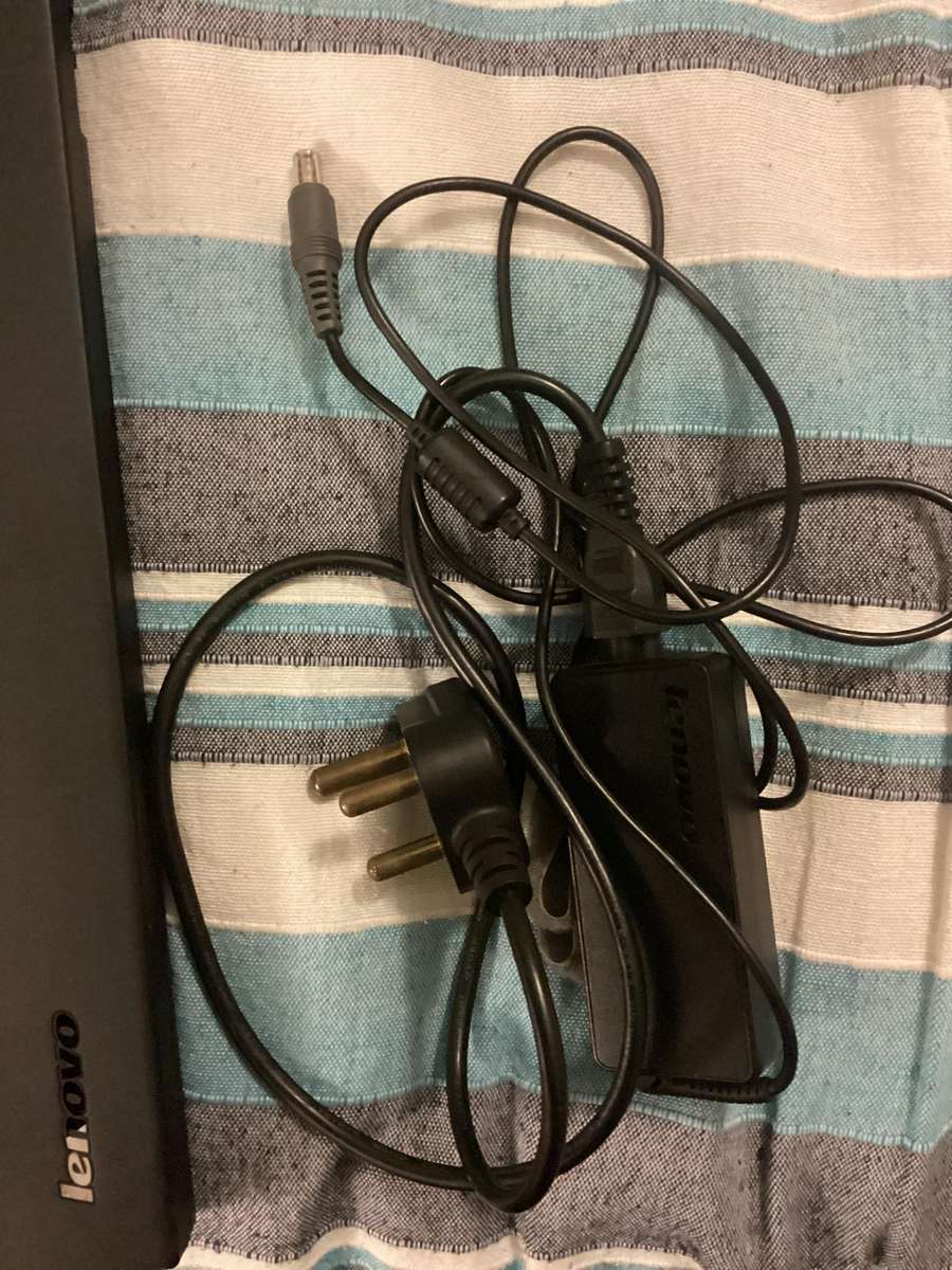 Lenovo laptop t530 i5 3rd Gen for rebuild/spare