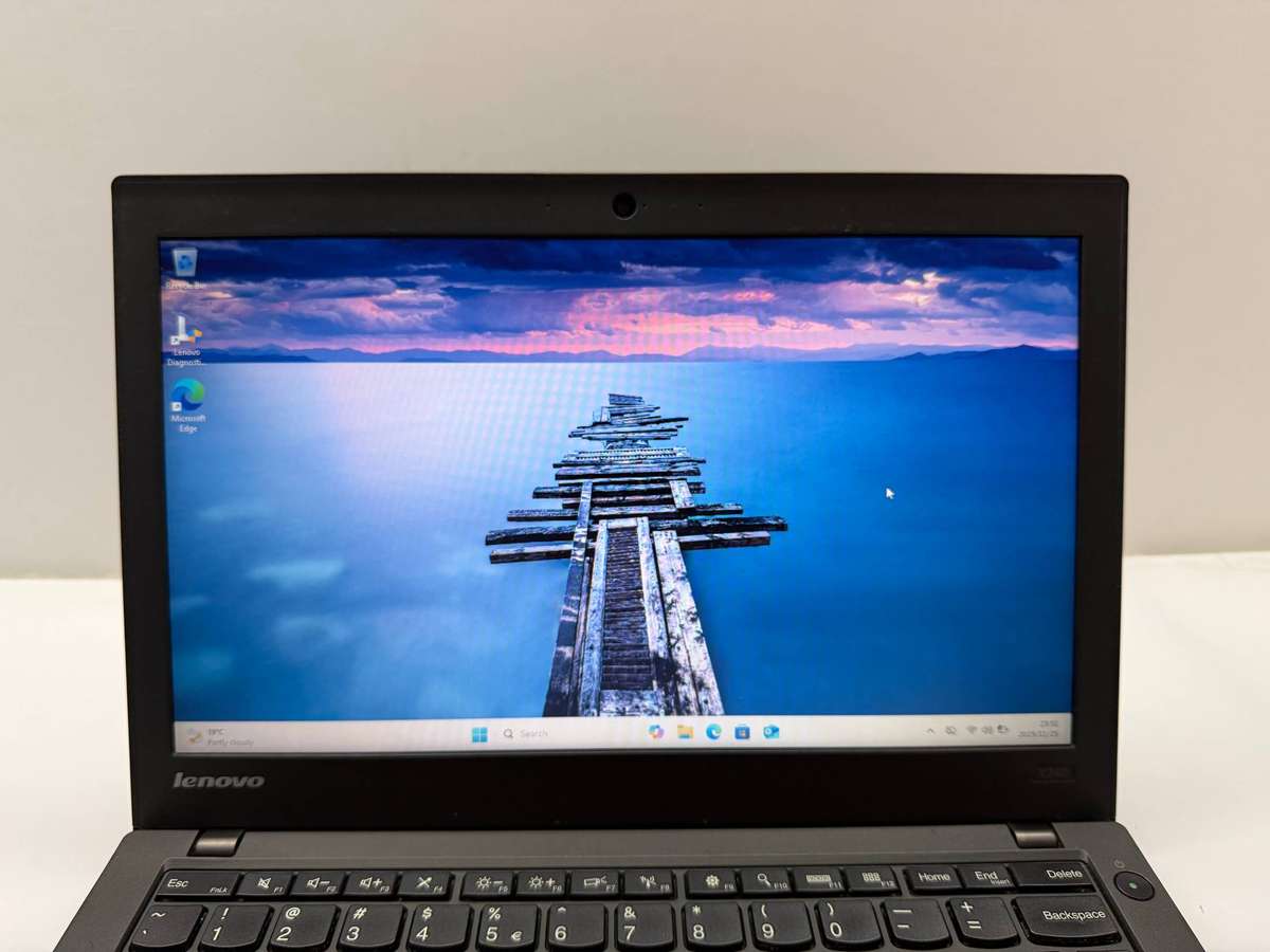 Lenovo ThinkPad X240  Refurbished, 500GB HDD, 8GB RAM, Windows 11 Pro, 12.5" Display