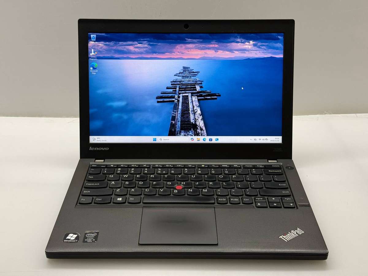 Lenovo ThinkPad X240  Refurbished, 500GB HDD, 8GB RAM, Windows 11 Pro, 12.5" Display