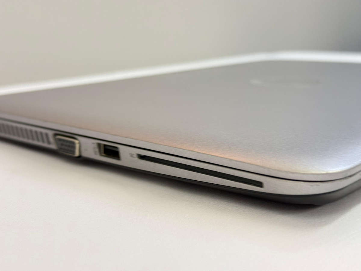 HP ELITEBOOK 820 G4 LAPTOP CORE i5 7300U 2.6GHZ 8GB RAM 500GB HDD WIN 11 PRO - SCREEN CASE DAMAGE