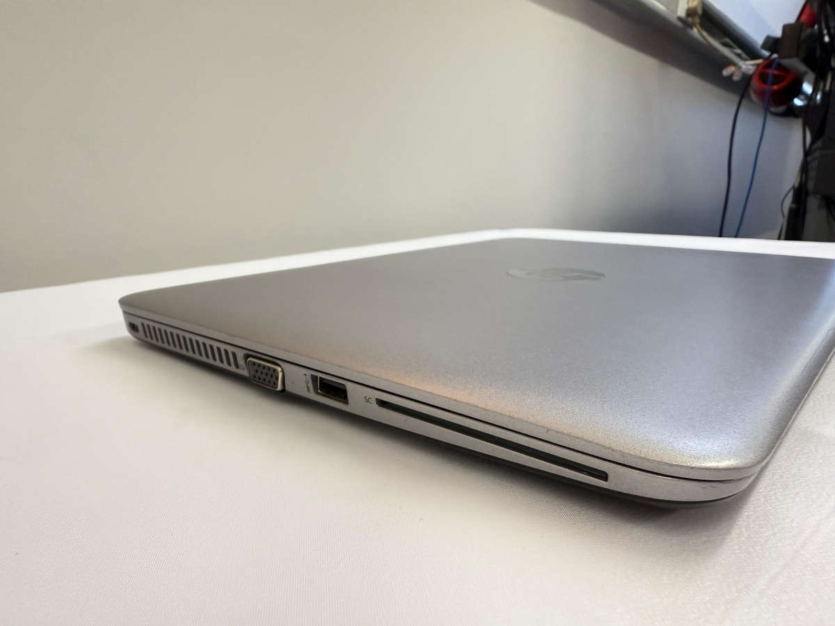 HP ELITEBOOK 820 G4 LAPTOP CORE i5 7300U 2.6GHZ 8GB RAM 500GB HDD WIN 11 PRO - SCREEN CASE DAMAGE