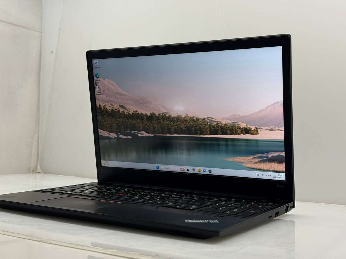 Lenovo ThinkPad E590  15.6" Intel Core i5 Business Laptop with 256GB SSD 8GB RAM & Windows 11 Pro