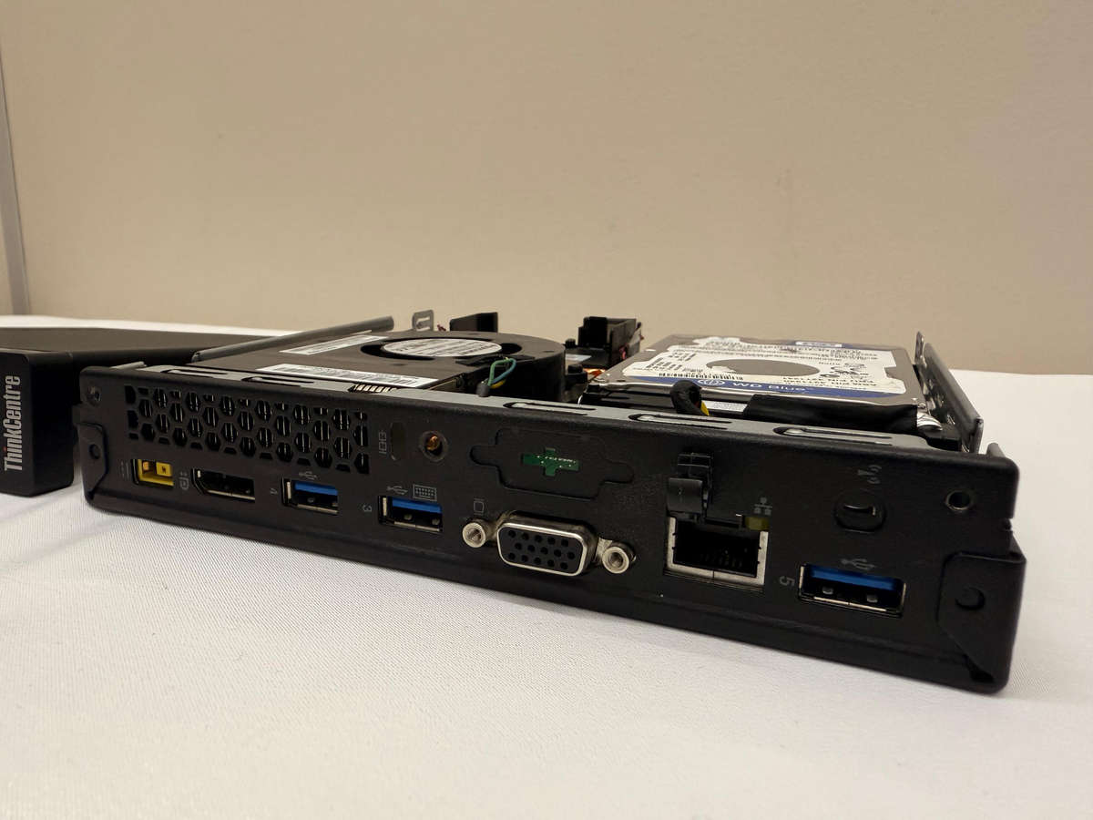 Lenovo ThinkCentre M93pro Tiny NO HDD Base i5 3.2GHz NO RAM Ultra-Compact Desktop