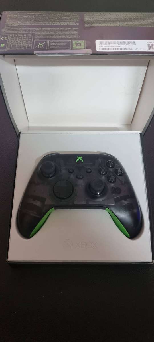 Xbox Series Controller - 20th Anniversary Special Edition