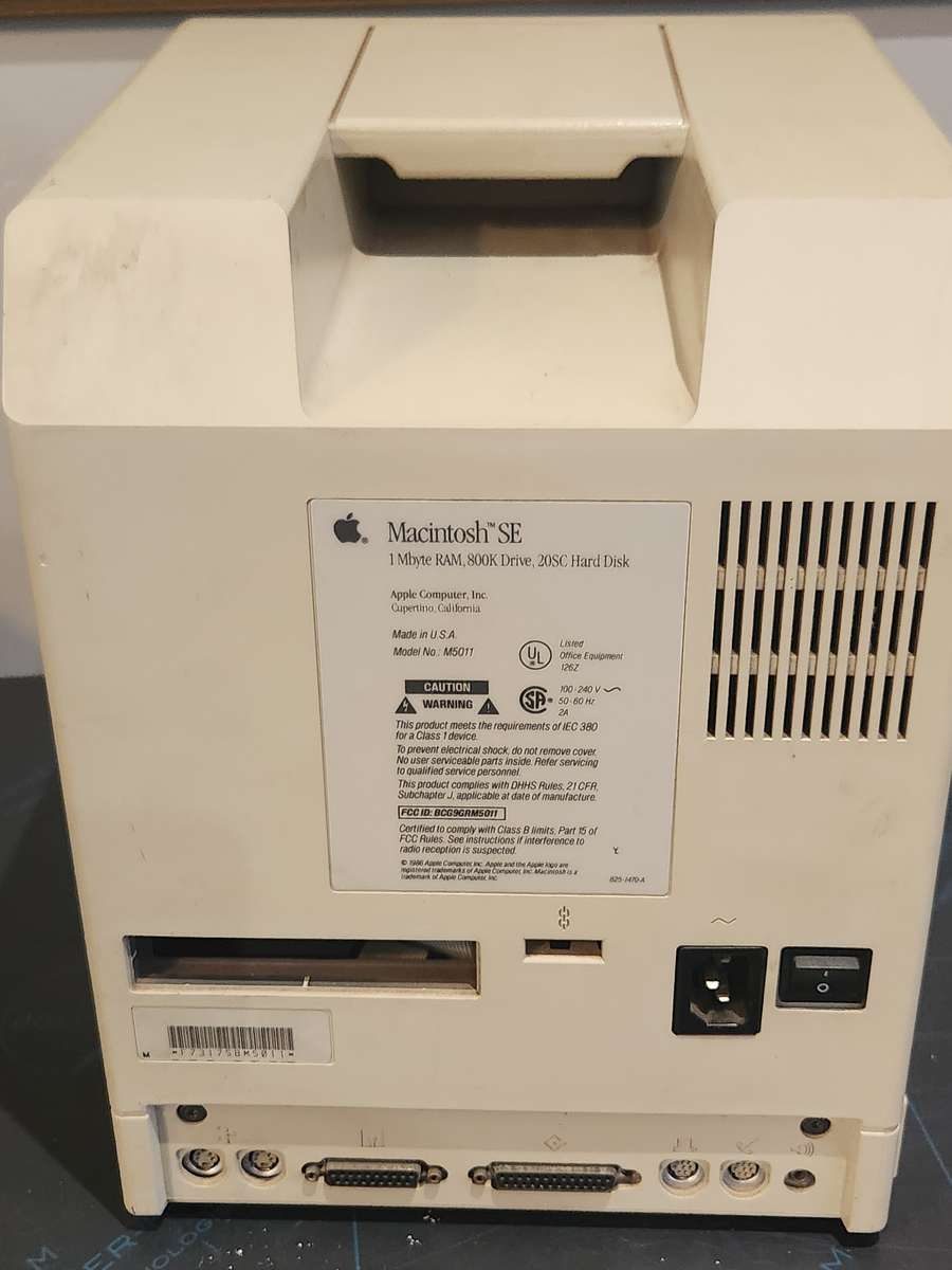 Apple Macintosh SE