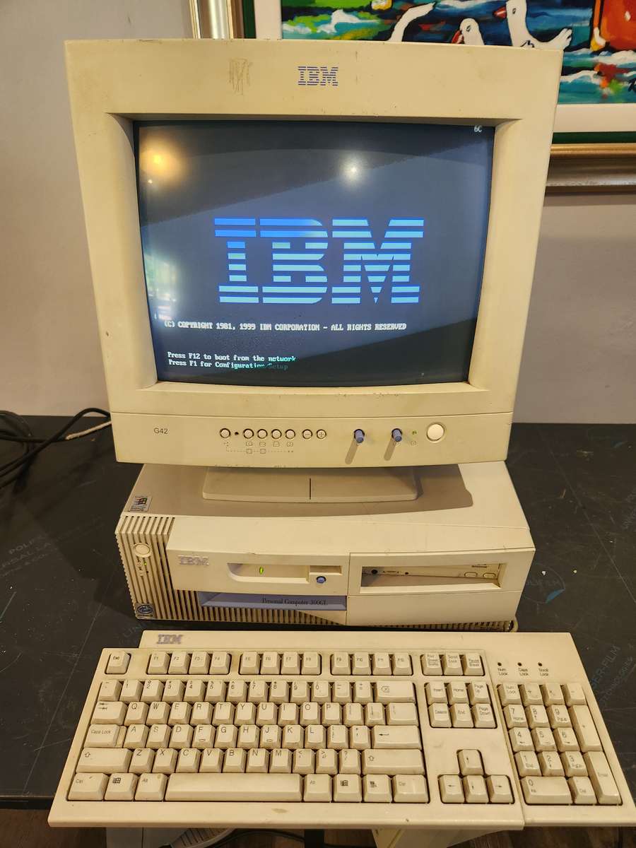 IBM Pentium 3 - 300GL + IBM monitor