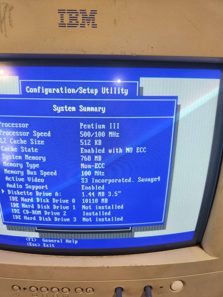 IBM Pentium 3 - 300GL + IBM monitor