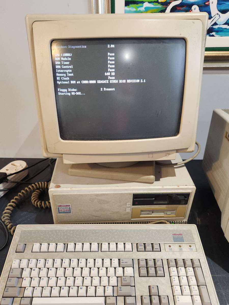 Olivetti M240 Computer
