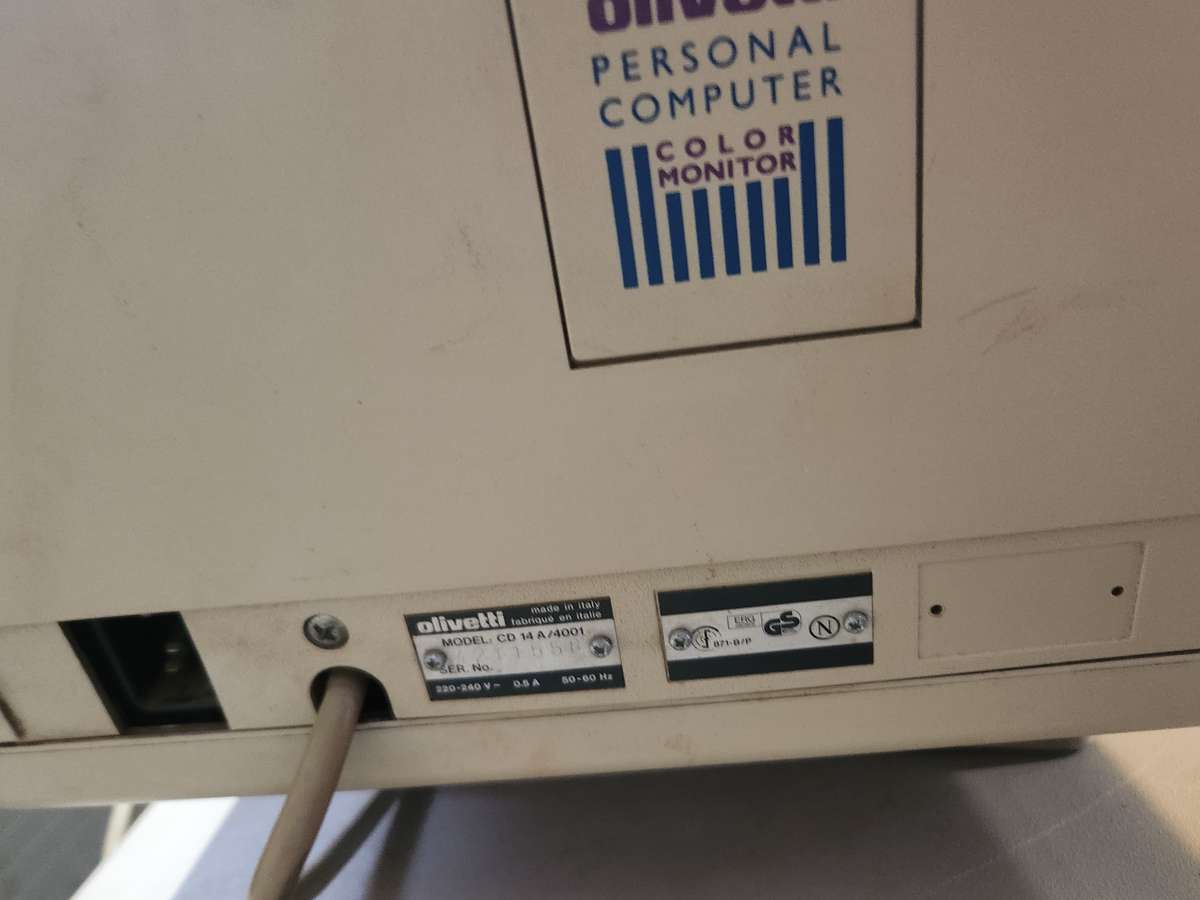 Olivetti M240 Computer