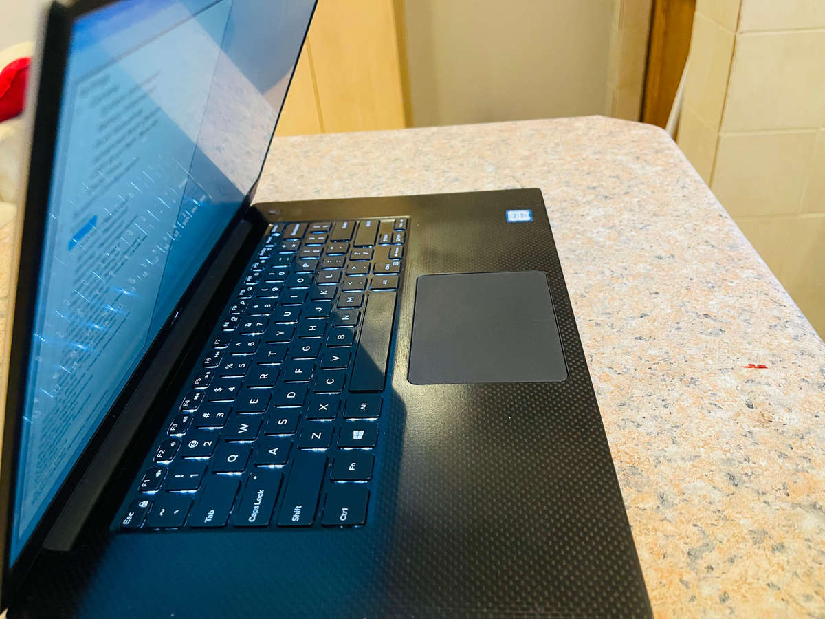 Dell Precision 5520 Workstation 15.6-inch Xeon Processor Quadro GPU 32GB RAM 1TB SSD Windows 11