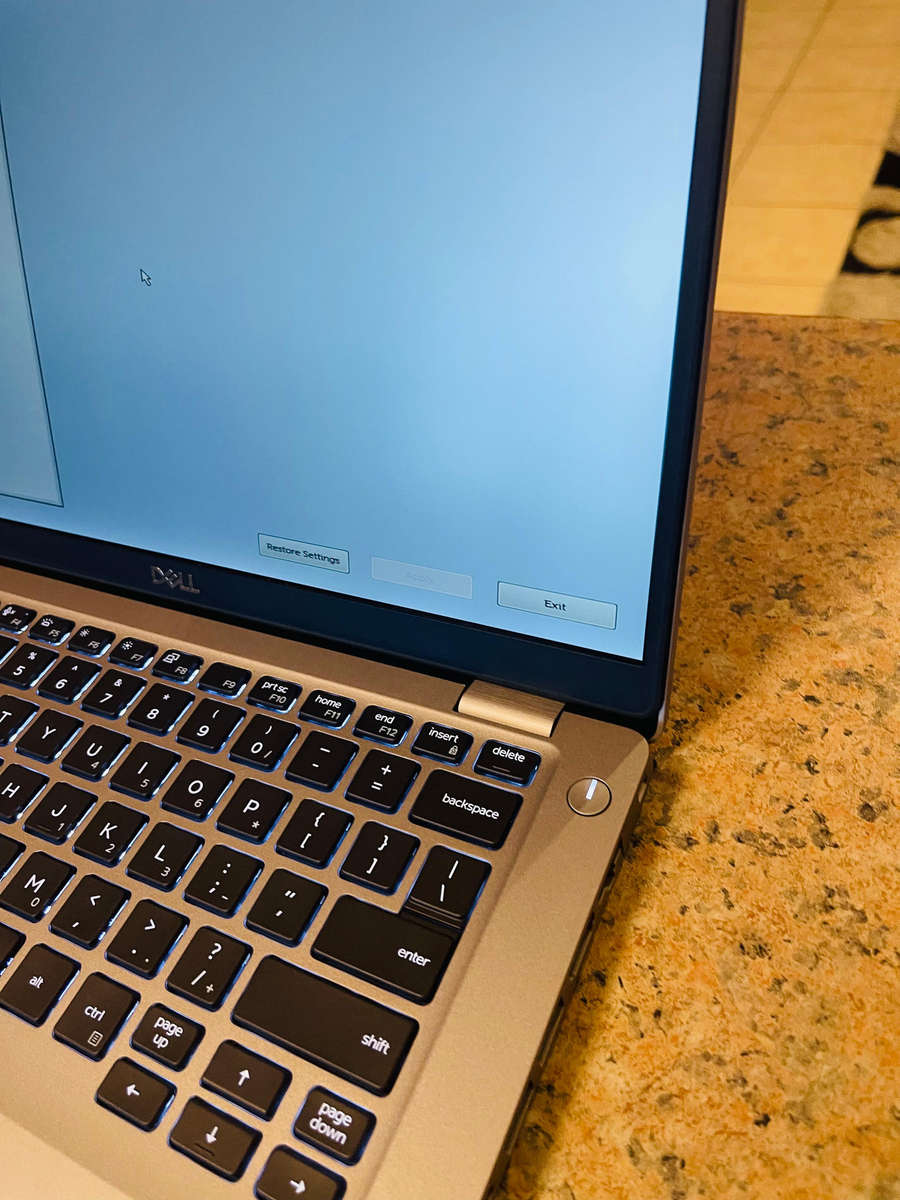 Dell Latitude 5410 14-inch QuadCore i5 10th Gen 8GB RAM 256GB SSD Windows 11 Pro Office 2024