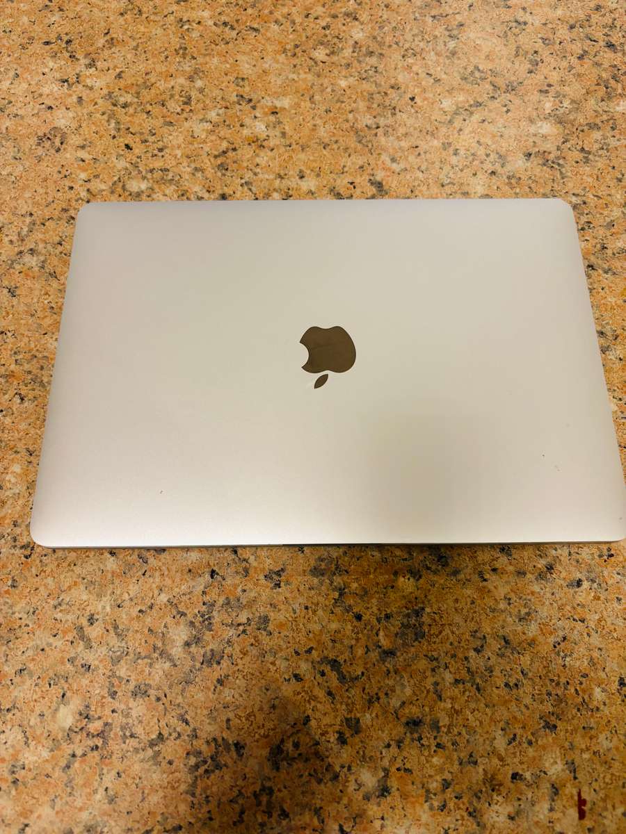 Macbook Pro 2017 13-inch Retina Display - Intel Core i5 - 16GB RAM - 1TB SSD - Touchbar & TouchID