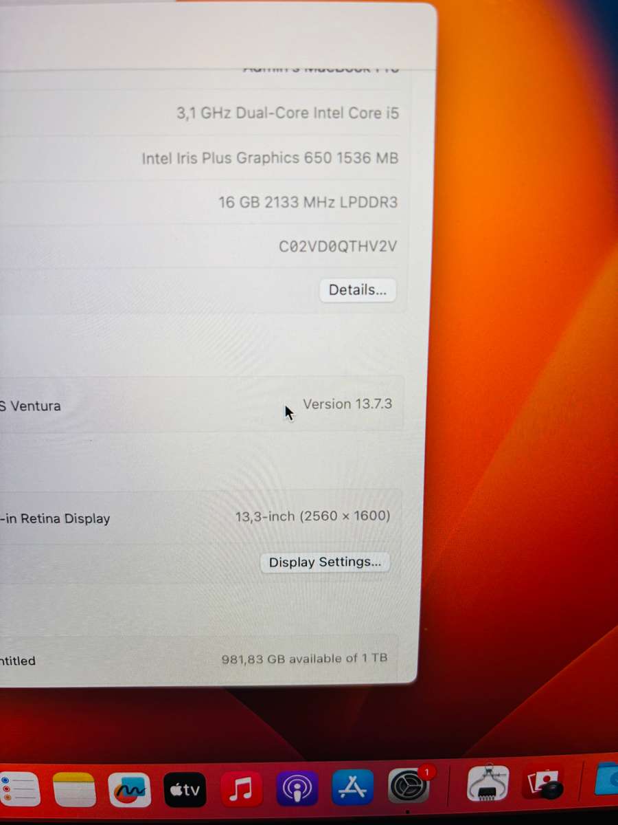 Macbook Pro 2017 13-inch Retina Display - Intel Core i5 - 16GB RAM - 1TB SSD - Touchbar & TouchID