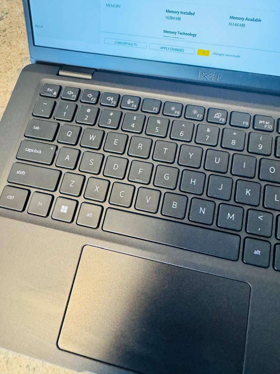 Dell Latitude 7330 QuadCore i5 12th Gen 16GB RAM 256GB SSD Windows 11 Pro Office 2024