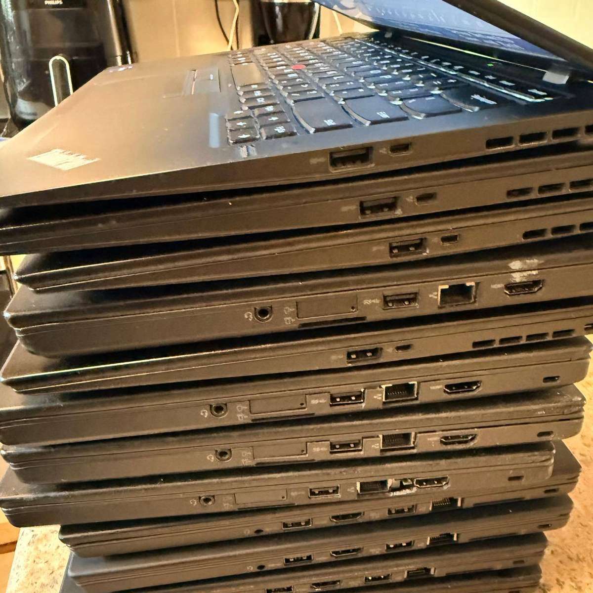 Lenovo Thinkpad Carbon X1 Laptop- Intel Core i7 - 8GB RAM - 1TB SSD ~Windows 11 Pro Office 2024