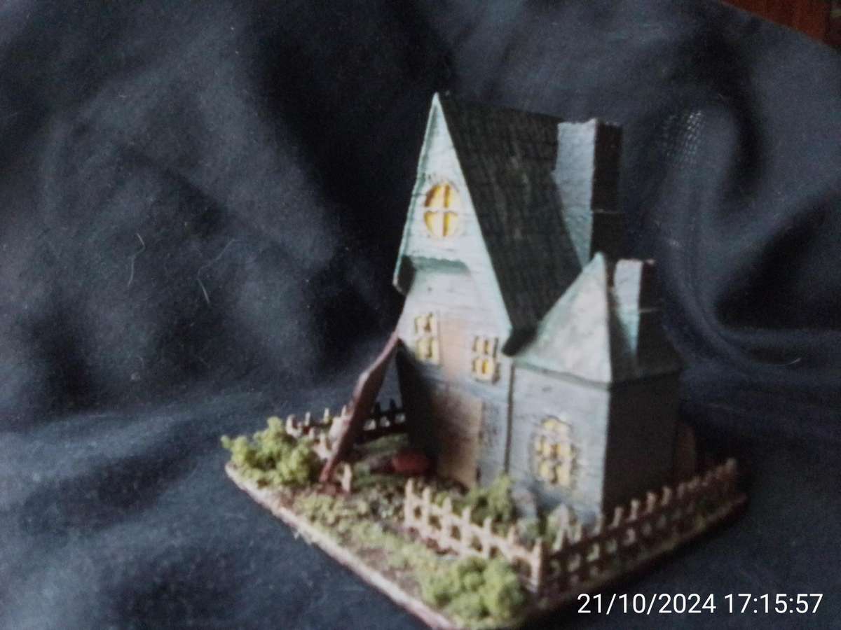 Haunted house in 1/87 scale