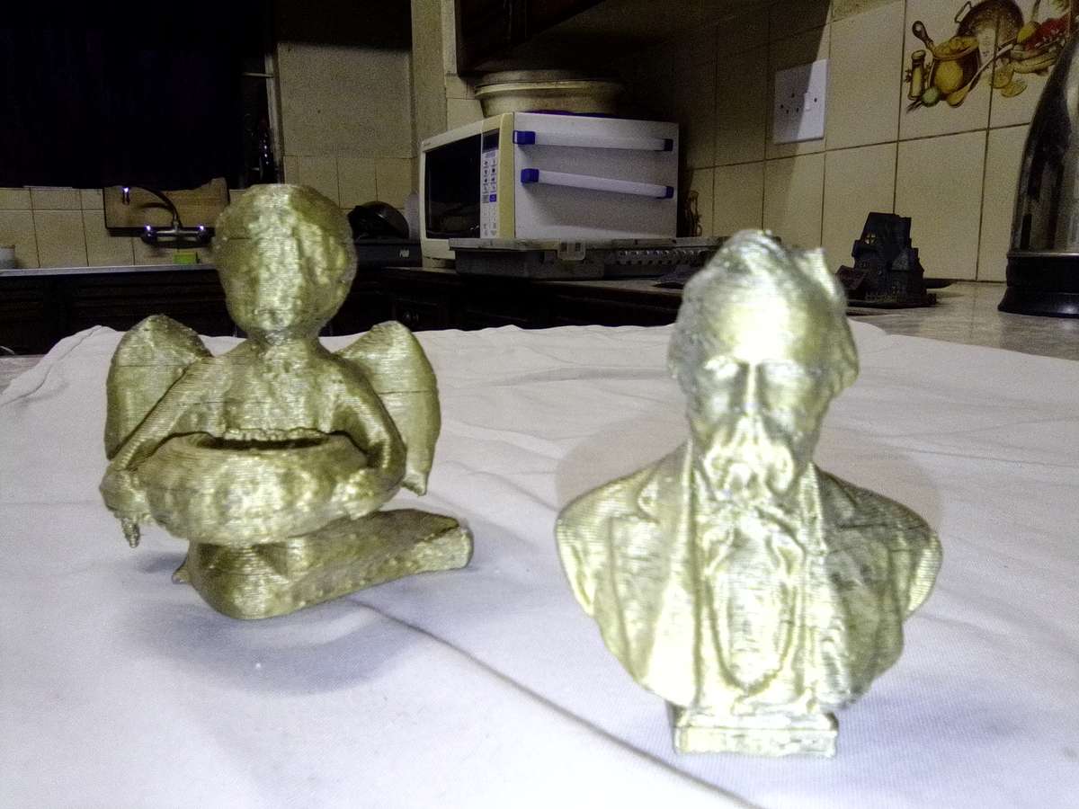 fridge magnets and ornaments