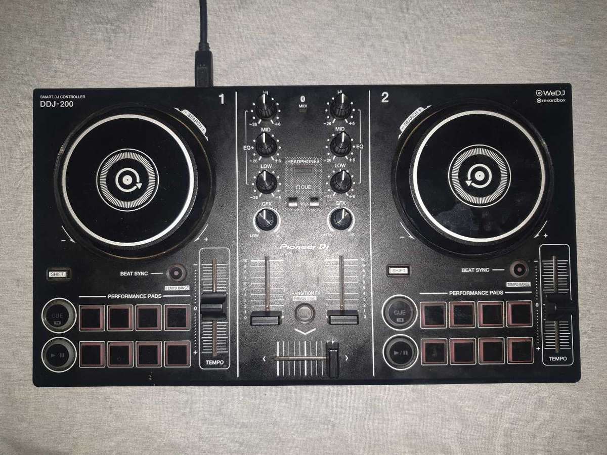Pioneer ddj 200