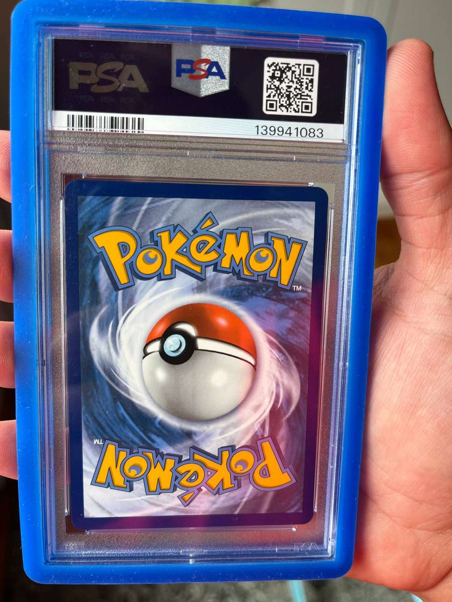  Gengar V 156/264  Fusion Strike (SWSH08) Pokemon INCLUDES HOLDER  PSA 9 MINT 
