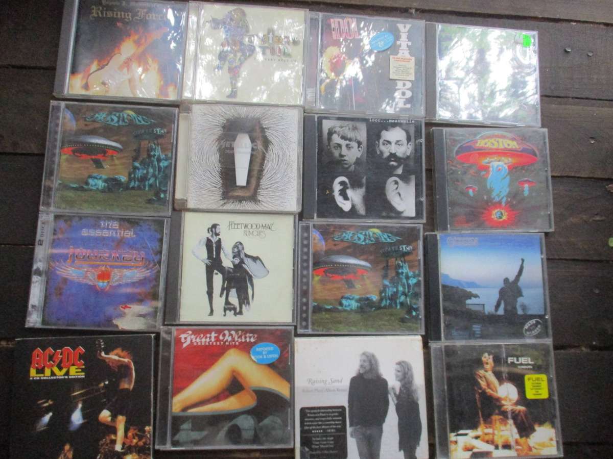 CD BUNDLE FANTASTIC COLLECTION OF CDS GET ALL AS ONE LOT BARGAIN