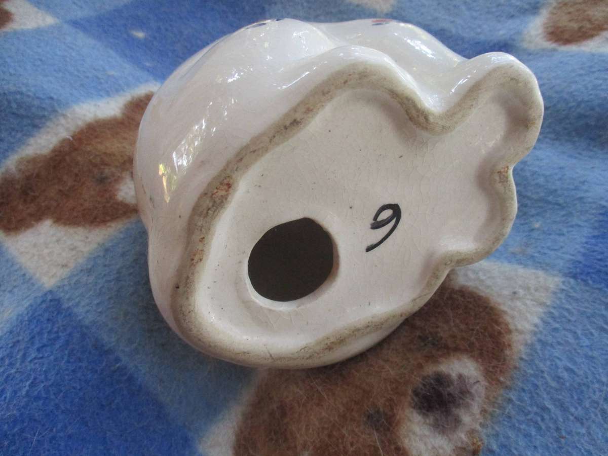 Cat ornament smiling cat