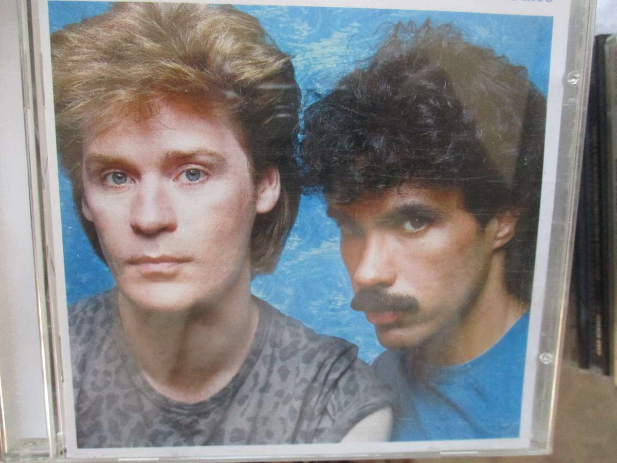 daryl hall and john oates