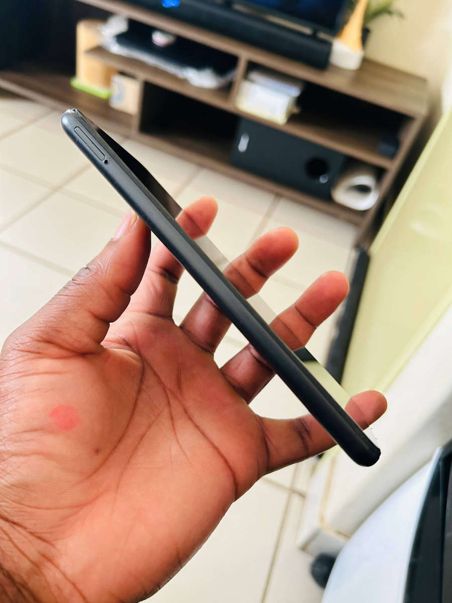 Samsung Galaxy A12  DEAD / Not Powering On  For Parts or Repair