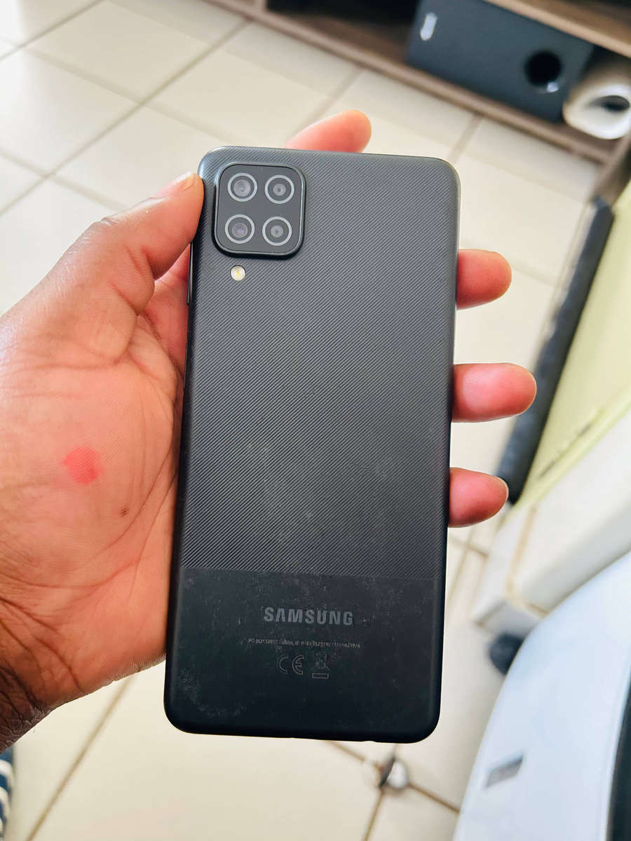 Samsung Galaxy A12  DEAD / Not Powering On  For Parts or Repair