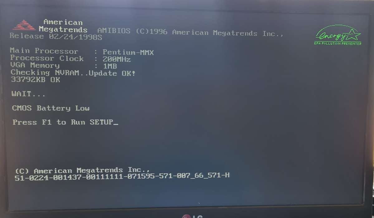 Vintage PC Pentium MMX 200 Mhz