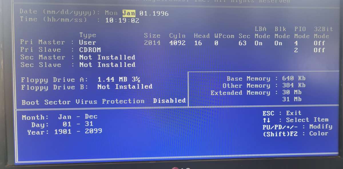 Vintage PC Pentium MMX 200 Mhz