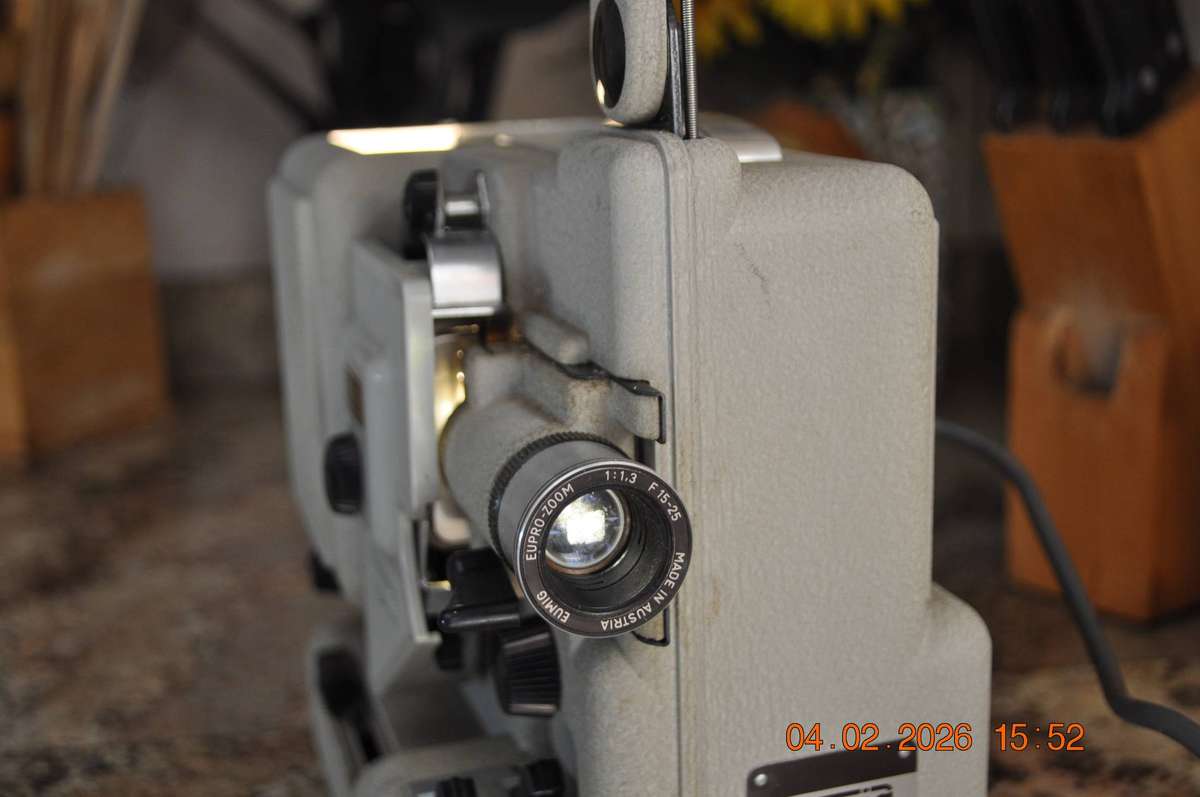 Vintage Eumig P8 8mm Film Projector