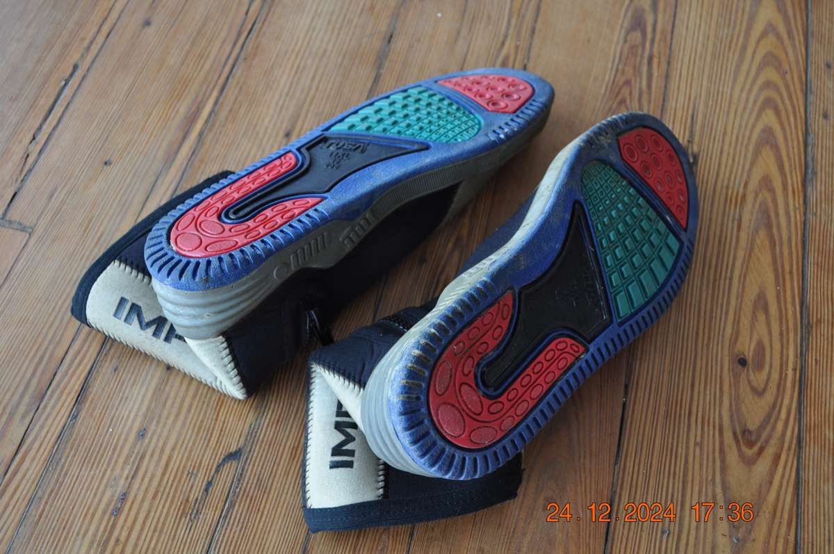 Tusa Scuba Booties (size 11)