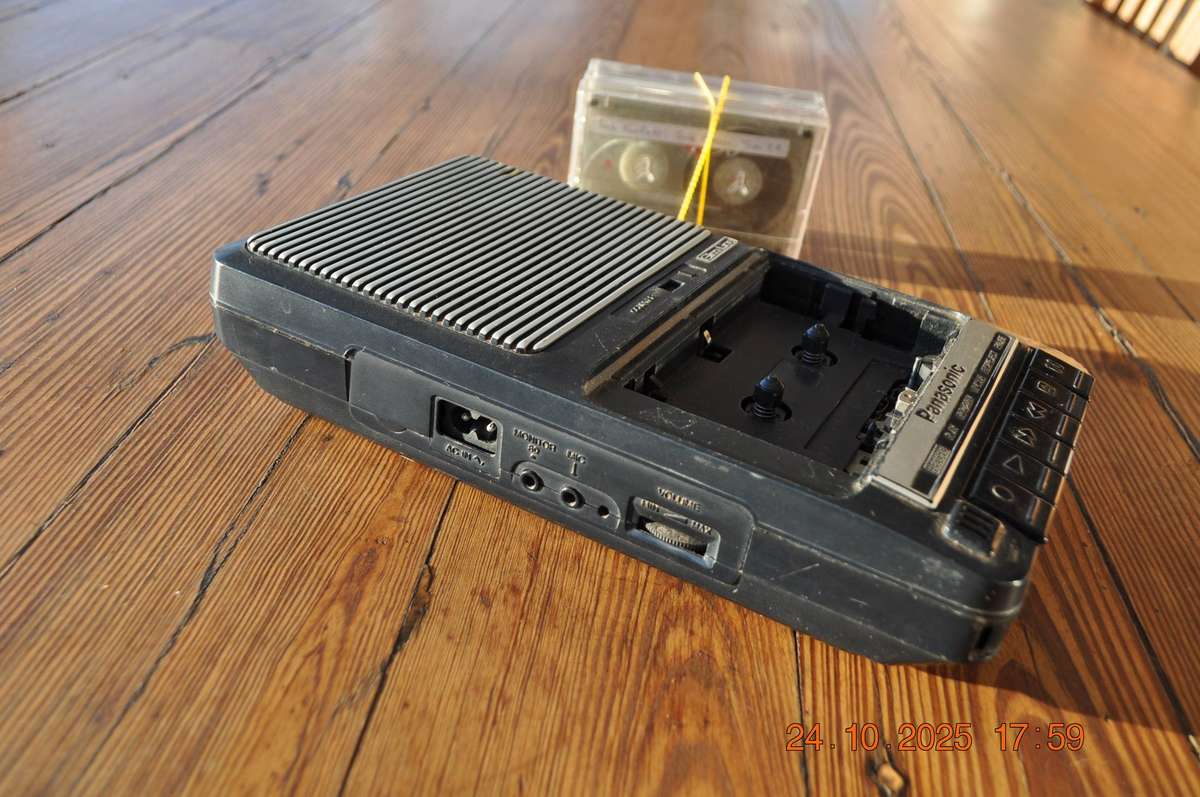 Vintage Panasonic Portable Cassette Player With Cassettes Not Working