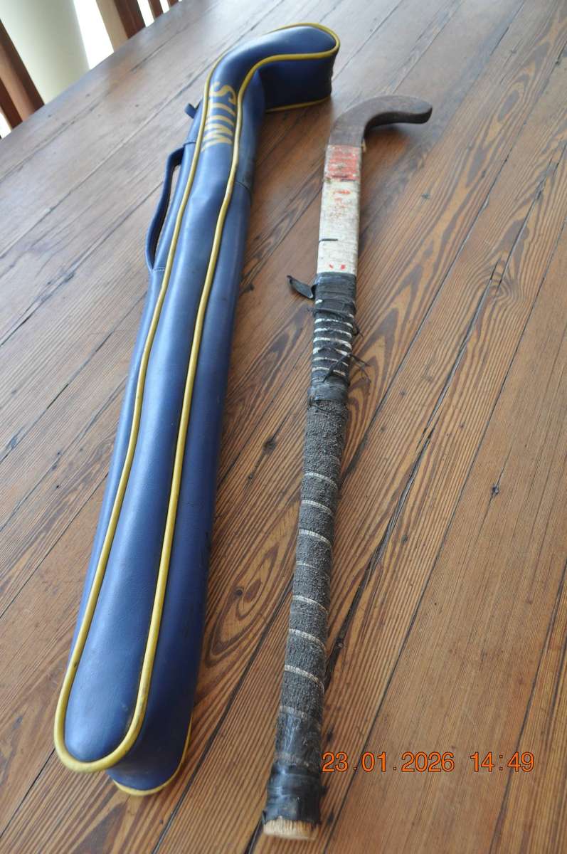 Vintage Hockey Stick in Wits Carry Bag
