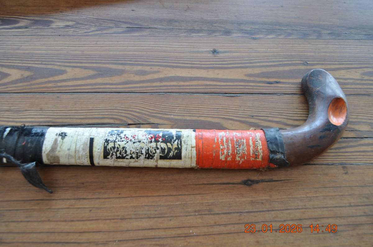 Vintage Hockey Stick in Wits Carry Bag