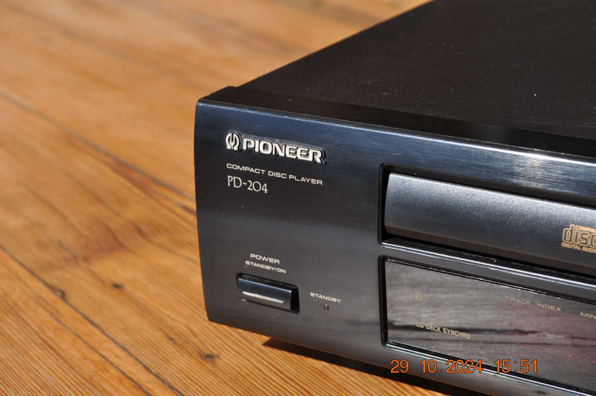 Pioneer PD-204 CD Player