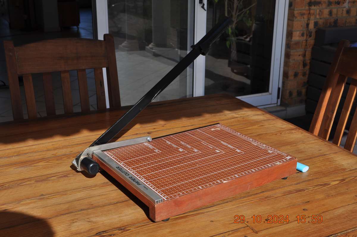 Paper Trimmer Cutter No 8003