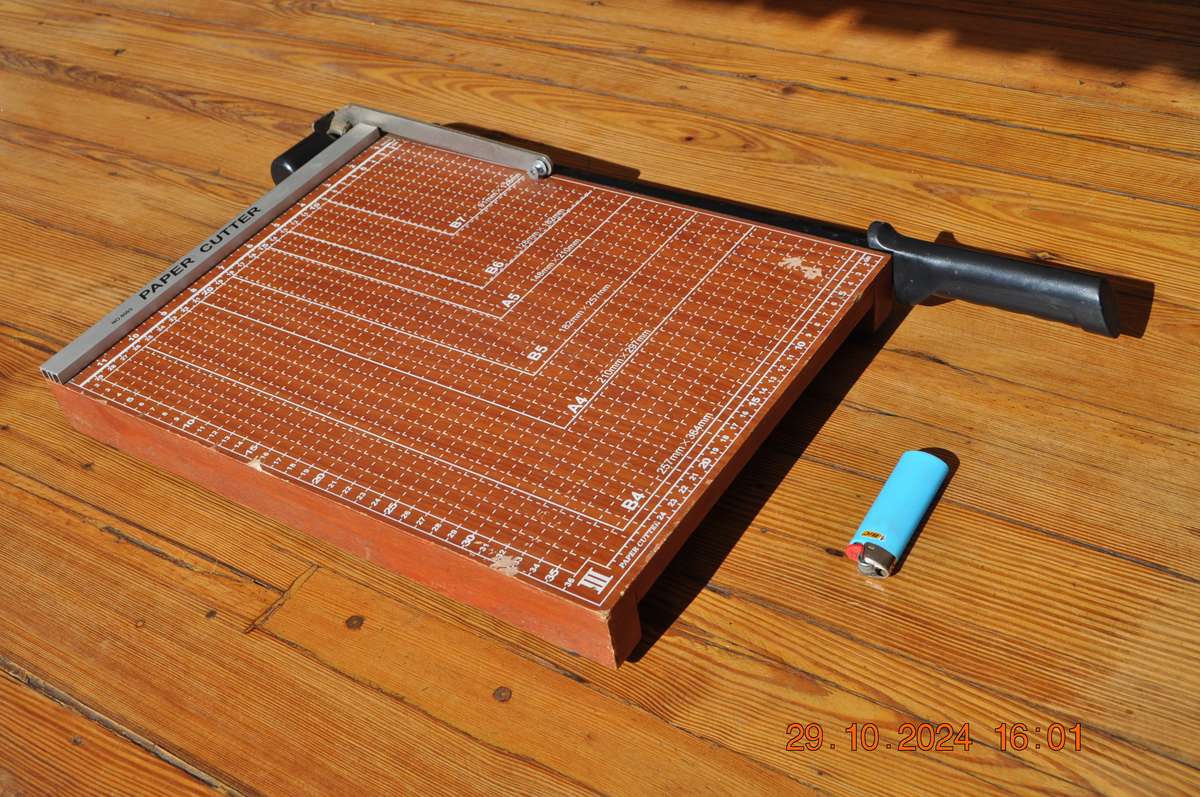 Paper Trimmer Cutter No 8003