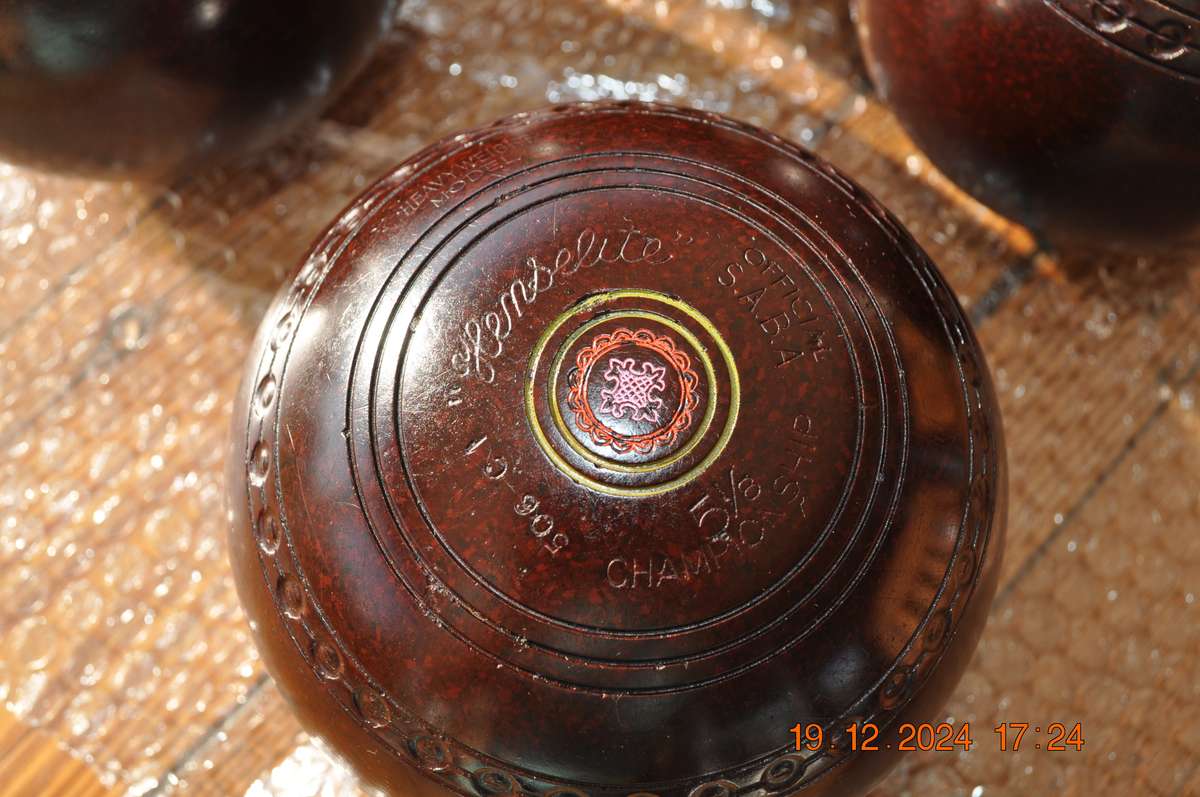 Henselite Super Grip Size 6 Lawn Bowls