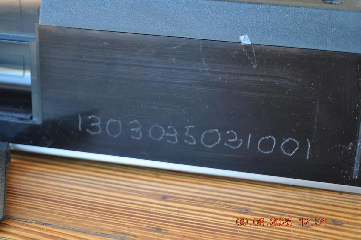 Vintage Sony CF-420S FM/AM/SW Radio Cassette