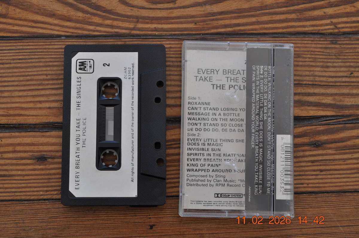 The Police - Every Breath You Take : The Singles (Cassette)