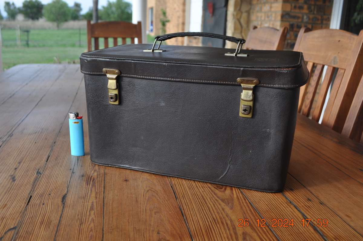 Vintage Roche Vinyl Carry Case