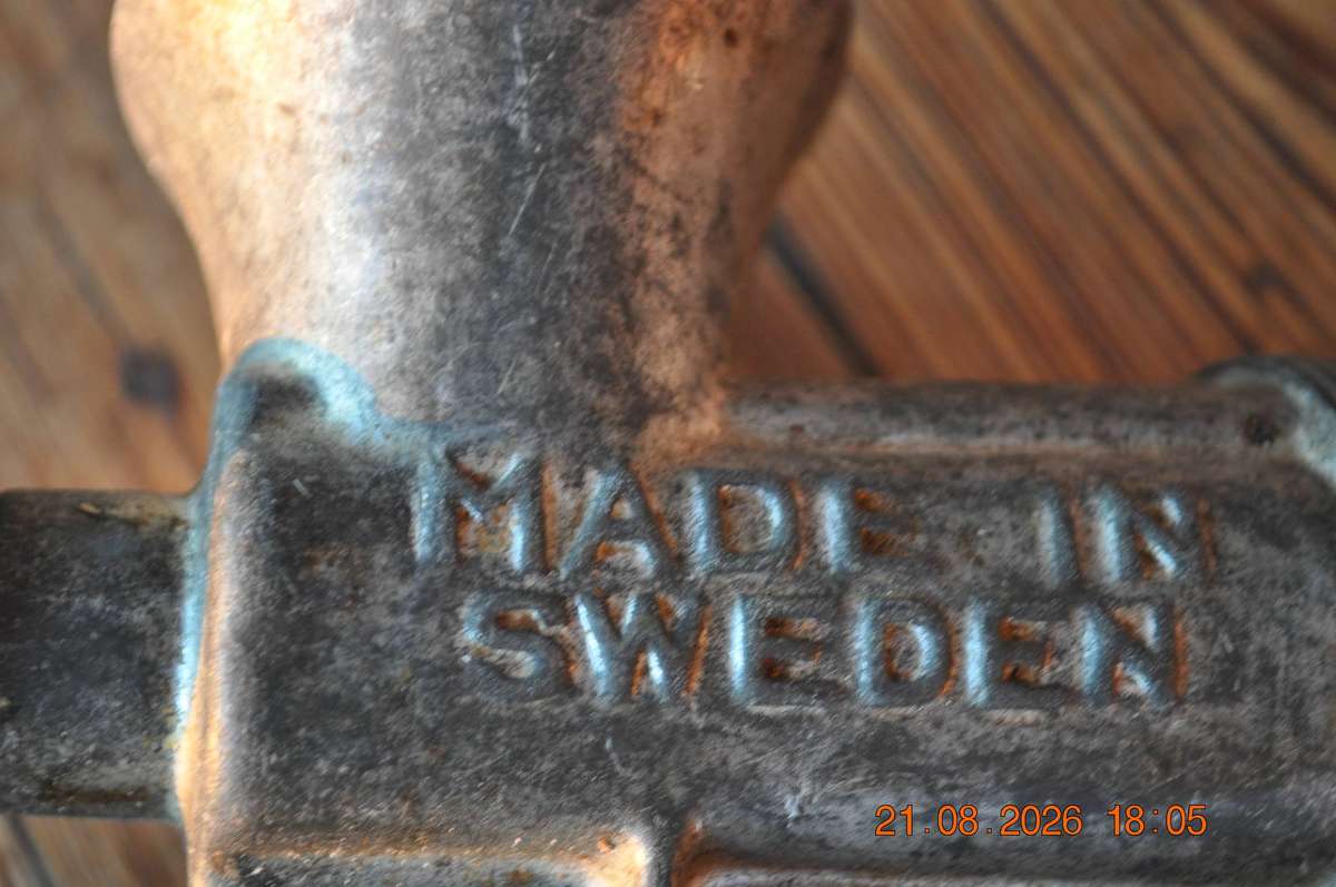 Vintage Husqvarna Sweden Cast Iron Meat Mincer No.5