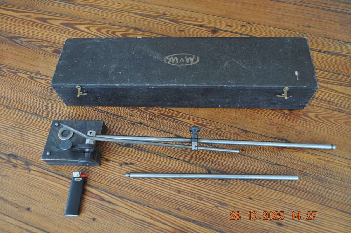 Vintage Surface Gauge Scribing Block In Case